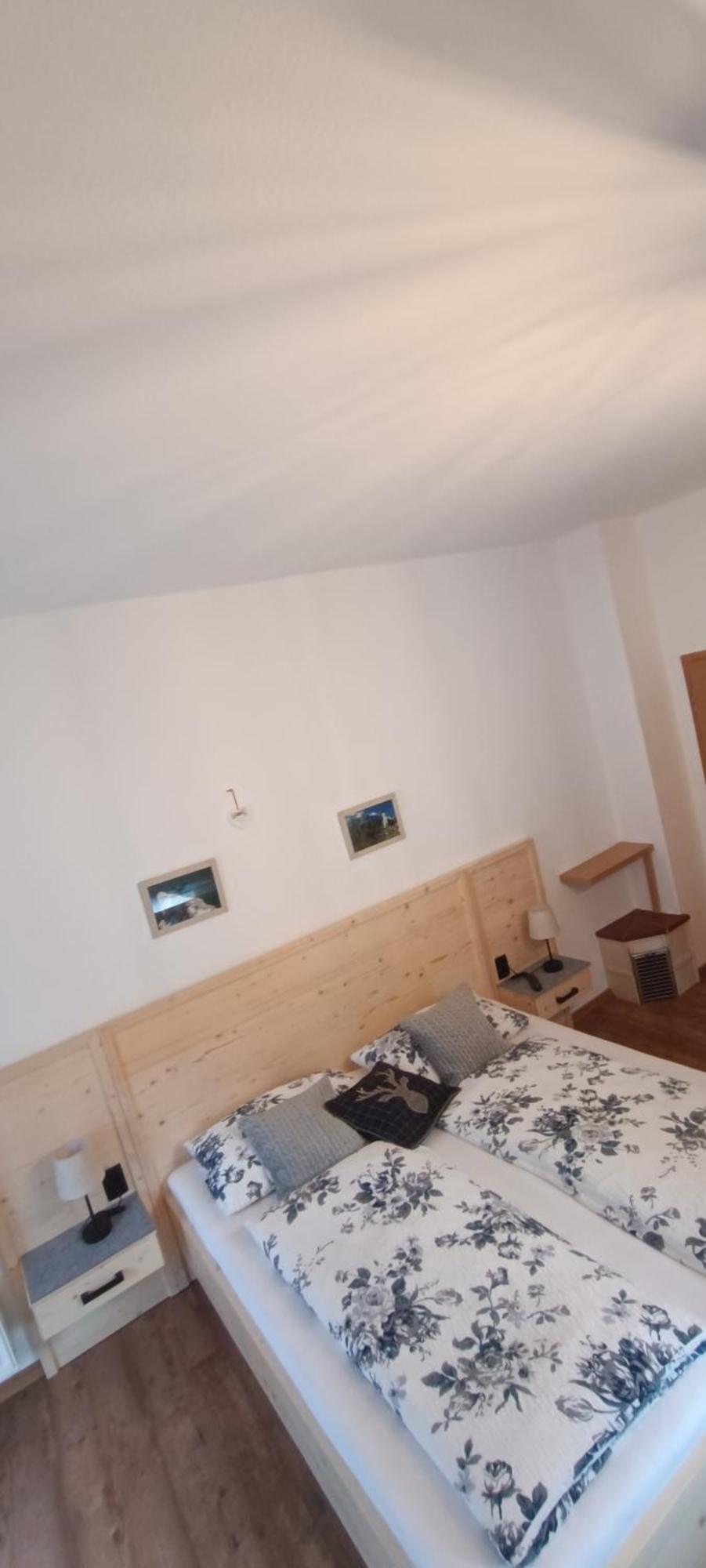 Gaestehaus Ferienglueck Grainau Rum bild