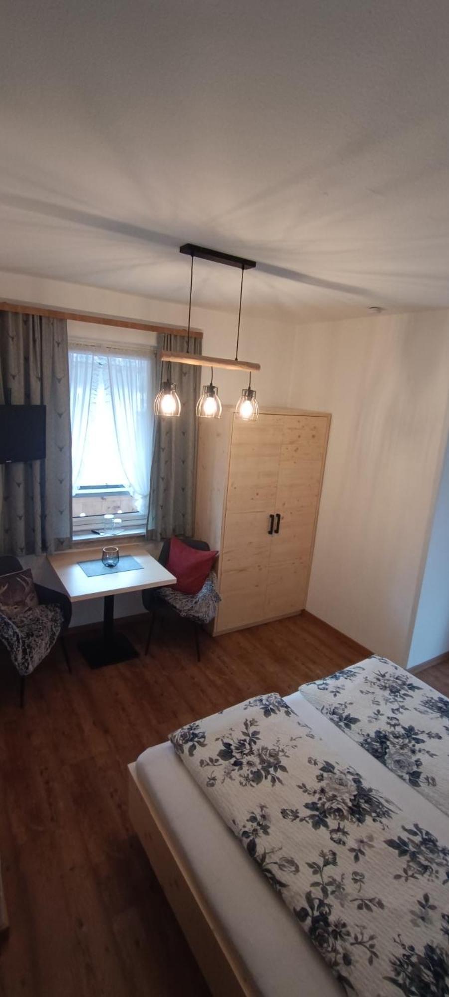 Gaestehaus Ferienglueck Grainau Rum bild